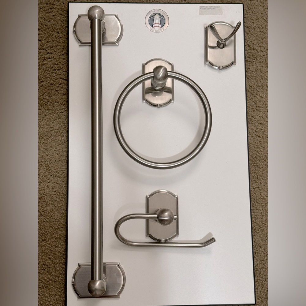 Stone Harbor Bathroom Hardware Set